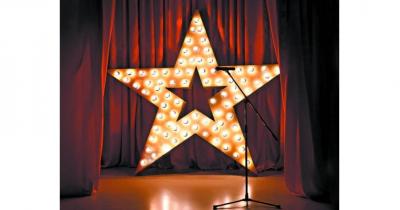 ���-������