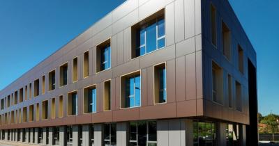 ����� �������� ����� ����� ������ � �����������?